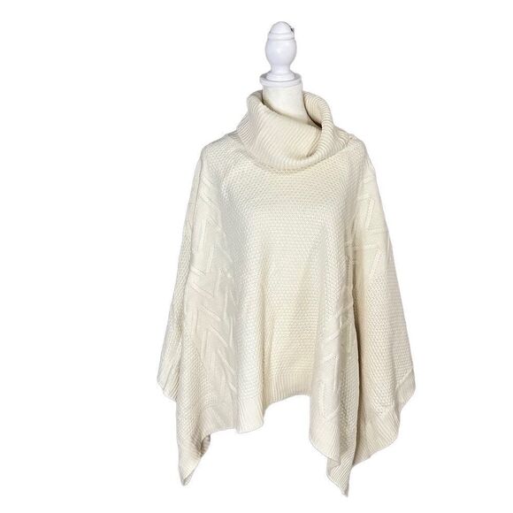Simplee Ivory Cream Chunky Turtleneck Asymmetrical Knit Poncho Sweater Size OS - Picture 1 of 9
